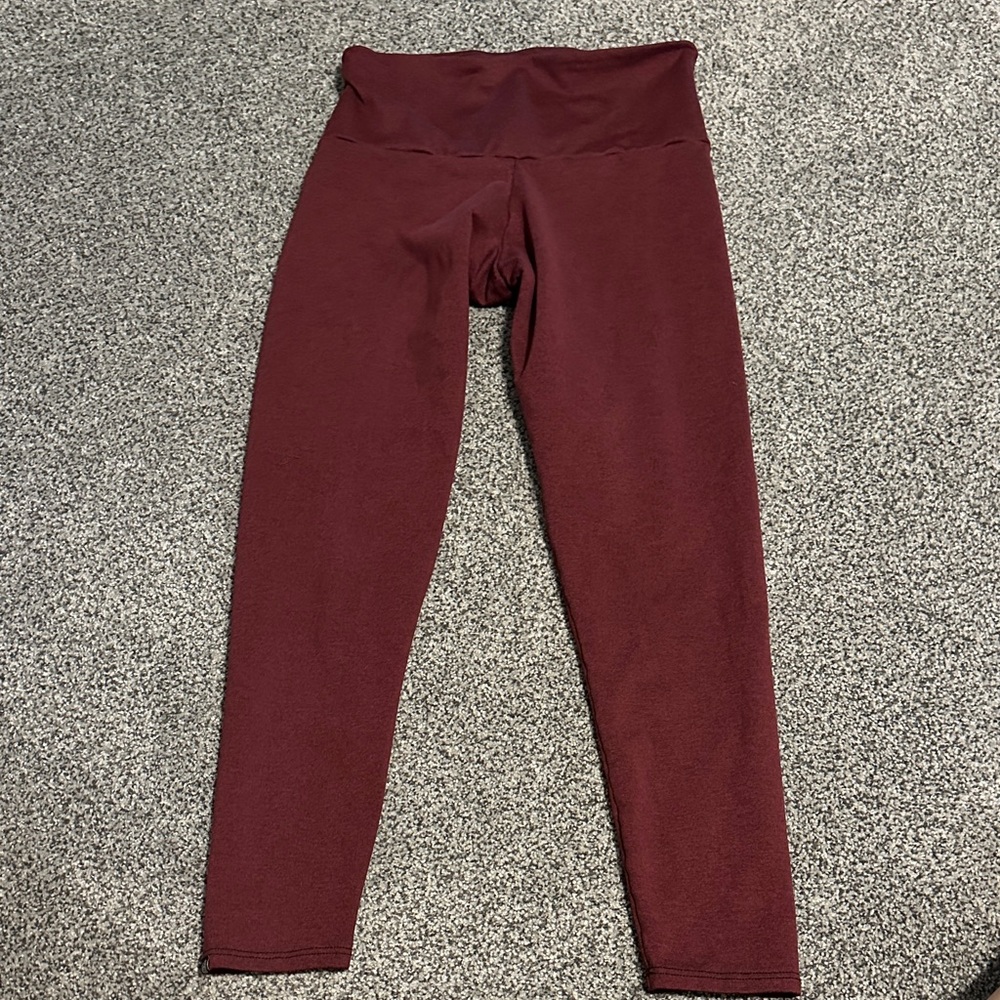 Onzie Maroon Heather Leggings